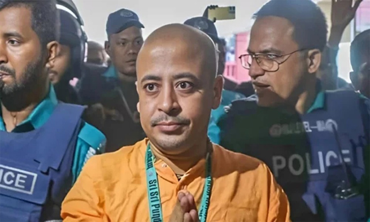 মসজিদে হামলার মামলায় চিন্ময়কে জেলগেটে জিজ্ঞাসাবাদের নির্দেশ
