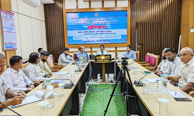 রাঙ্গামাটিতে যানবাহন চালকদের জন্য প্রশিক্ষণ কর্মশালা