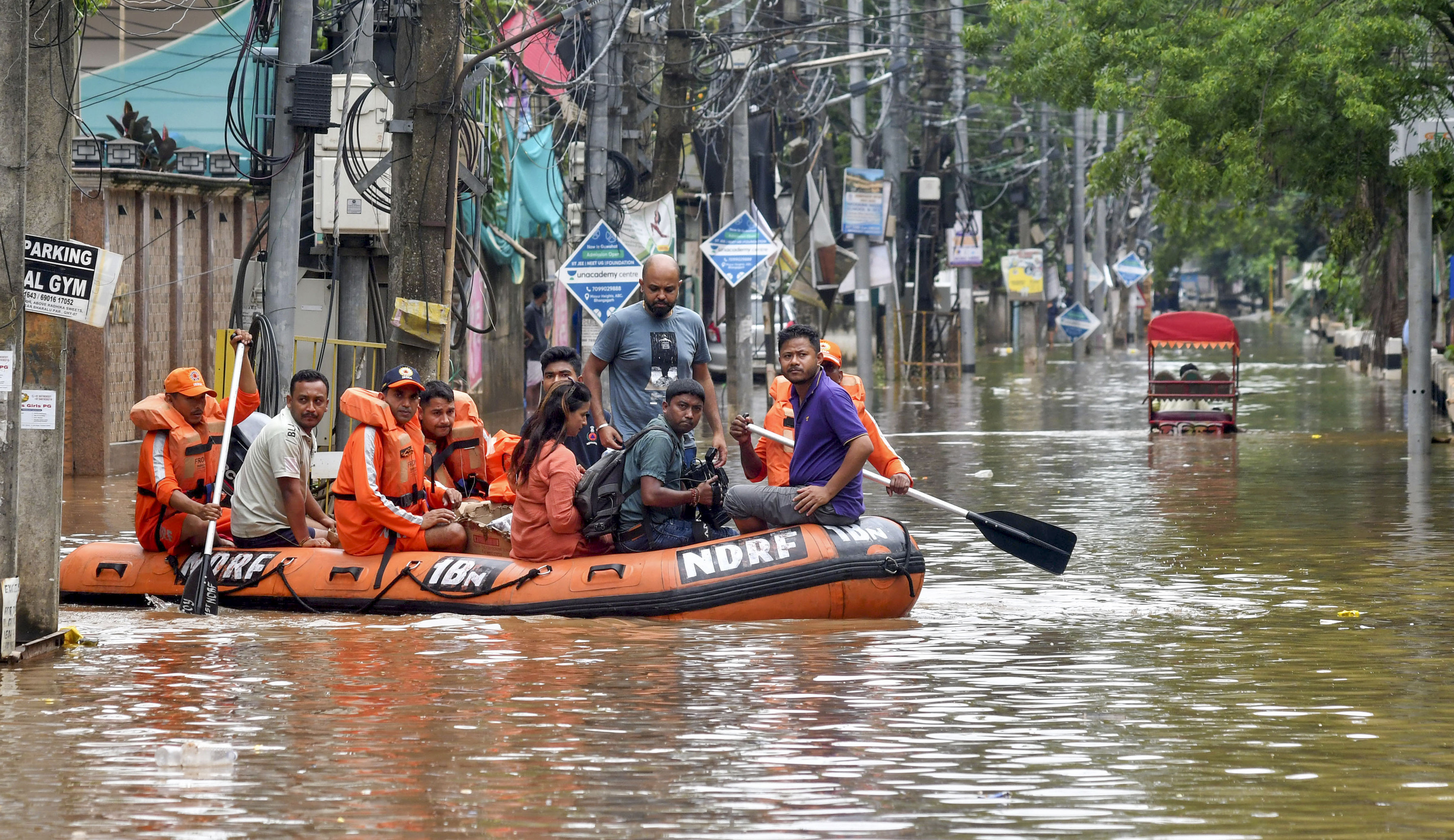 ভারতে মৌসুমী বৃষ্টির প্রভাবে বন্যা-ভূমিধসে ৫ জনের প্রাণহানি 