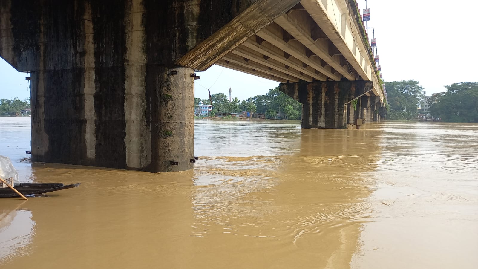 সিলেটে নদীর পানি বিপৎসীমার ওপরে