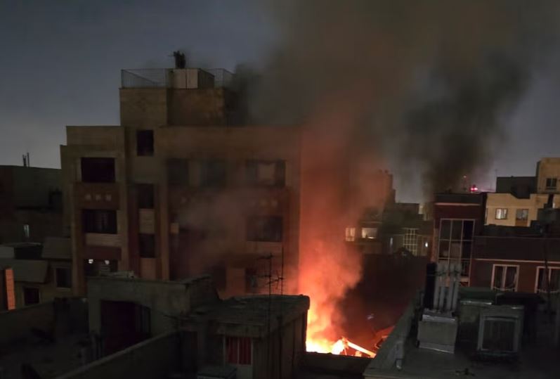 ইরানের পরমাণু, সামরিক স্থাপনায় পূর্বনির্ধারিত হামলা ইসরাইলের