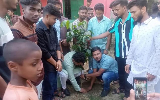 ছাত্রদলের উদ্যোগে ময়মনসিংহে কোতোয়ালী থানা ছাত্রদলের বৃক্ষরোপণ কর্মসূচি অনুষ্ঠিত