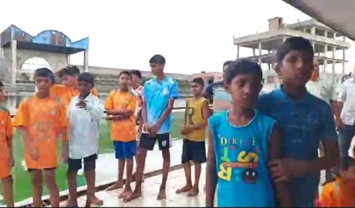 খুলনায় ‘সেরা সাঁতারুর খোঁজে বাংলাদেশ’ প্রতিযোগিতা শুরু, ক্ষুদে সাঁতারুদের মধ্যে ব্যাপক সাড়া