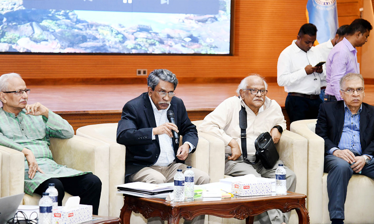 আলোচনা অত্যন্ত ইতিবাচক, জুলাই মাসে জাতীয় সনদের আশা করছি: অধ্যাপক আলী রীয়াজ