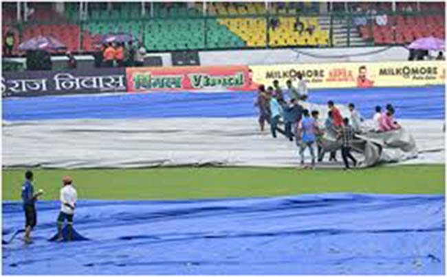 বৃষ্টিতে বন্ধ গল টেস্ট
