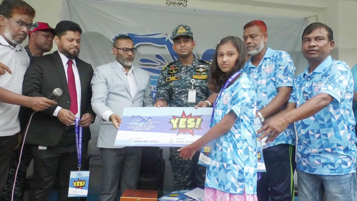 সেরা সাঁতারুর খোঁজে বাংলাদেশ : যশোরে ইয়েস কার্ড পেল চার ৫৯ জন