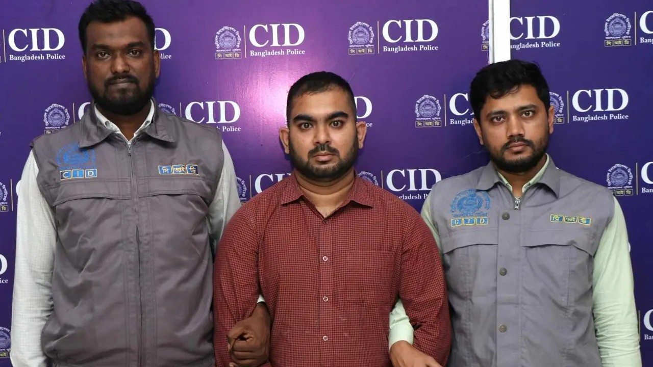 চট্টগ্রাম বন্দরের ৫০ কোটি টাকা স্টোররেন্ট ফাঁকি, মূলহোতা গ্রেপ্তার
