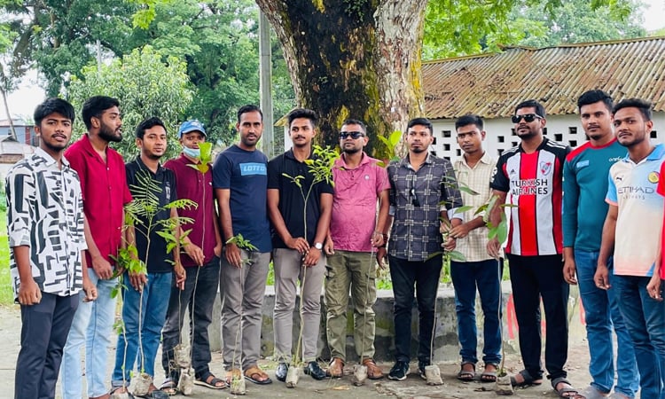 ছাত্রদলের উদ্যোগে দেশজুড়ে চলছে বৃক্ষরোপণ কর্মসূচি
