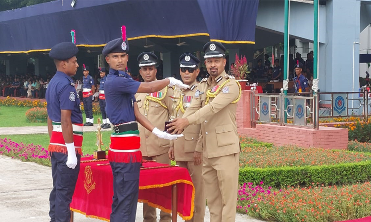 সারদায় প্রশিক্ষণার্থী কনস্টেবলদের সমাপনী কুচকাওয়াজ অনুষ্ঠিত