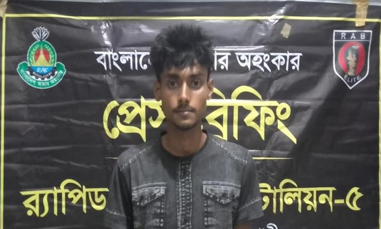 রাজশাহীতে ছিনতাইকারী চক্রের মূলহোতা আটক