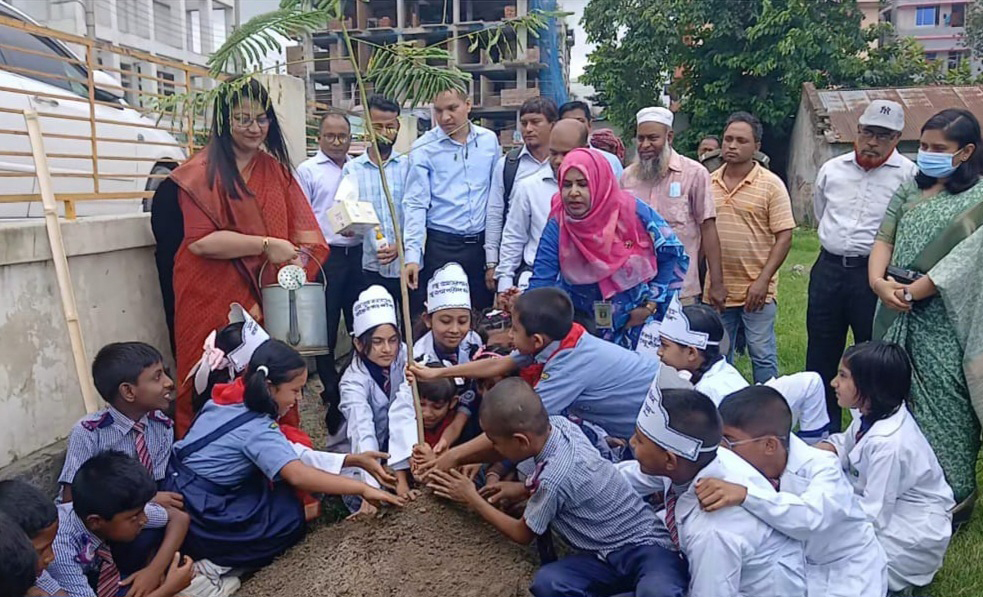 টাঙ্গাইলে ৫ হাজার বৃক্ষরোপণ কর্মসূচির উদ্বোধন