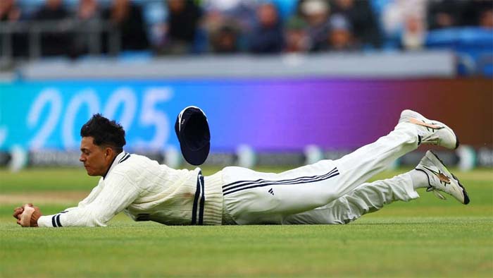 ভারতের ফিল্ডিংয়ের সমালোচনায় গাভাস্কার