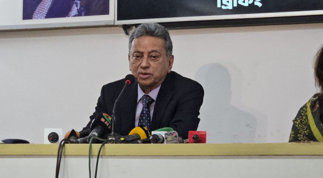 প্রধানমন্ত্রীর সময়সীমার প্রস্তাব বিএনপি আট বছর আগে দিয়েছে : আমীর খসরু