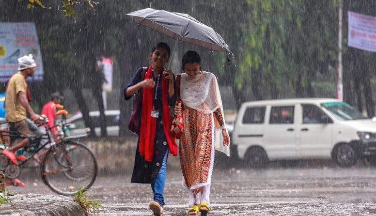 চার বিভাগে ভারী বৃষ্টির আভাস, তাপমাত্রা অপরিবর্তিত