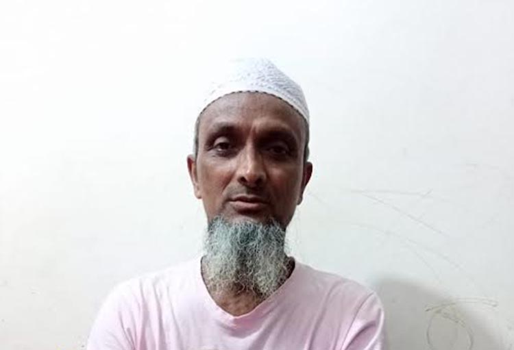 মসজিদে নামাজ পড়ে বাড়ি ফেরার পথে শহীদ হন মনির হোসেন