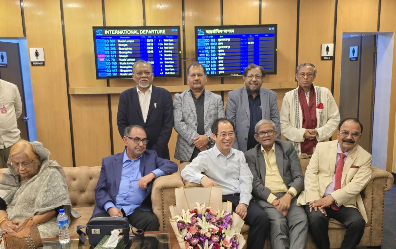 চীন সফর শেষে ফিরেছেন বিএনপির উচ্চ পর্যায়ের প্রতিনিধি দল