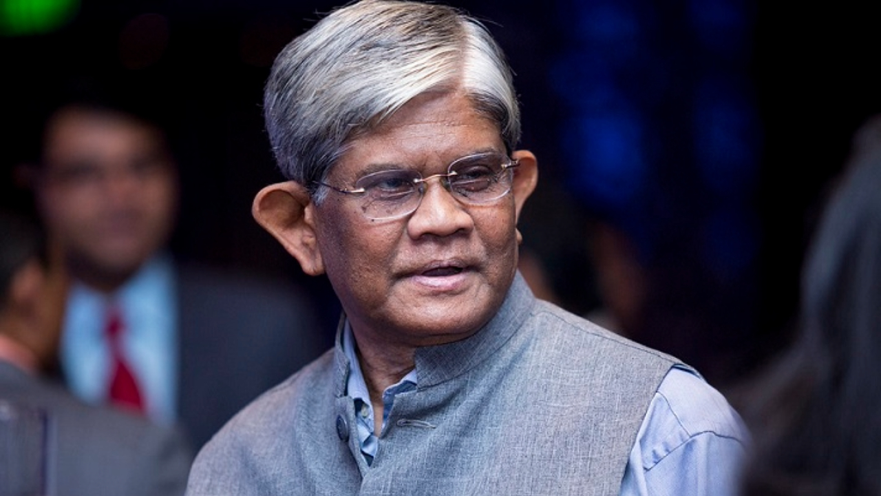 অপ্রয়োজনীয় প্রকল্প অনুমোদন থেকে বিরত থাকার আহ্বান সালেহউদ্দিন আহমেদের