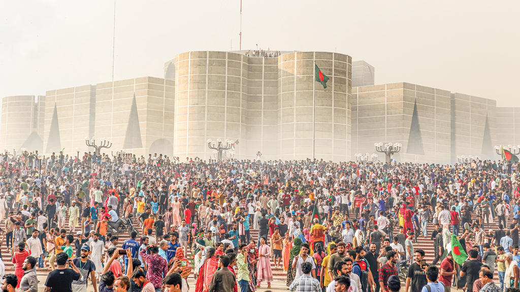 জুলাই গণঅভ্যুত্থানের বর্ষপূর্তিতে তথ্য মন্ত্রণালয়ের বর্ণাঢ্য কর্মসূচি