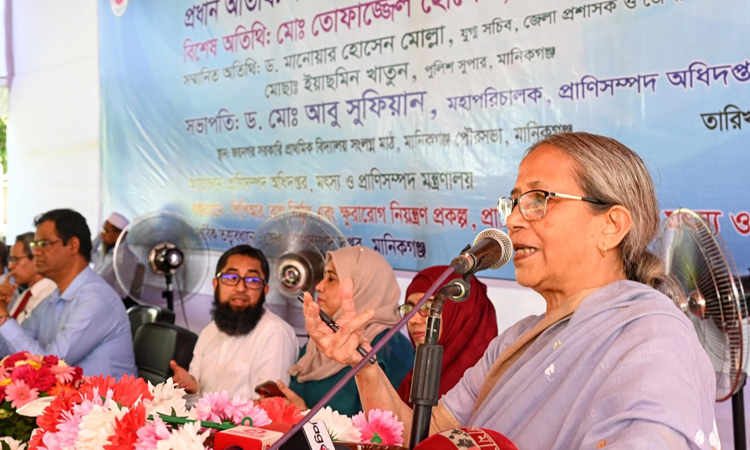 গবাদি পশুর রোগ প্রতিরোধে ভ্যাকসিন নিশ্চিত করতে হবে: প্রাণিসম্পদ উপদেষ্টা