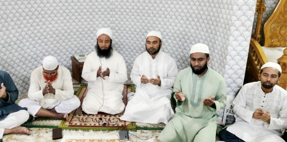 জুলাই গণঅভ্যুত্থানের বর্ষপূর্তিতে চাঁদপুর শহর জামায়াতের আলোচনা ও দোয়া মাহফিল