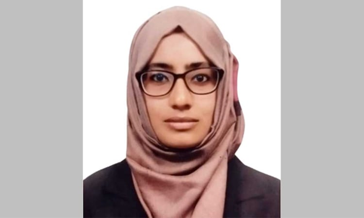 সহকারী কমিশনার তাপসী ঊর্মি চাকরি থেকে বরখাস্ত 