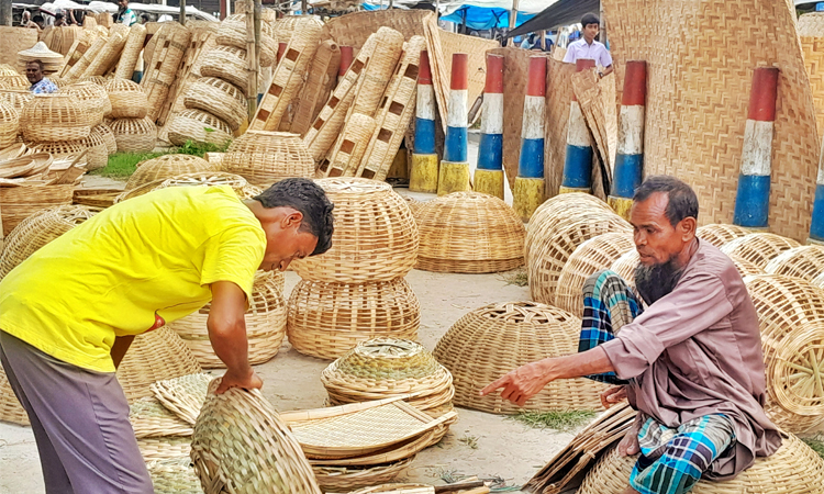 পরিবেশবান্ধব বাঁশ শিল্প বাঁচাতে সরকারি সহায়তা বাড়ানোর সুপারিশ