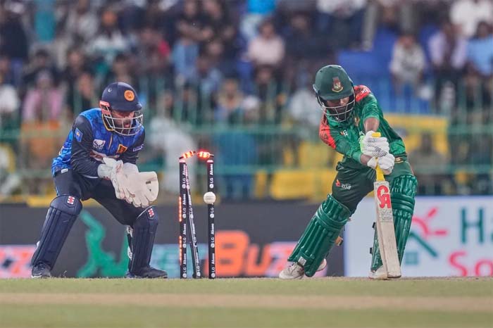 ওয়ানডে ইতিহাসে সবচেয়ে বাজে ধসের রেকর্ড বাংলাদেশের