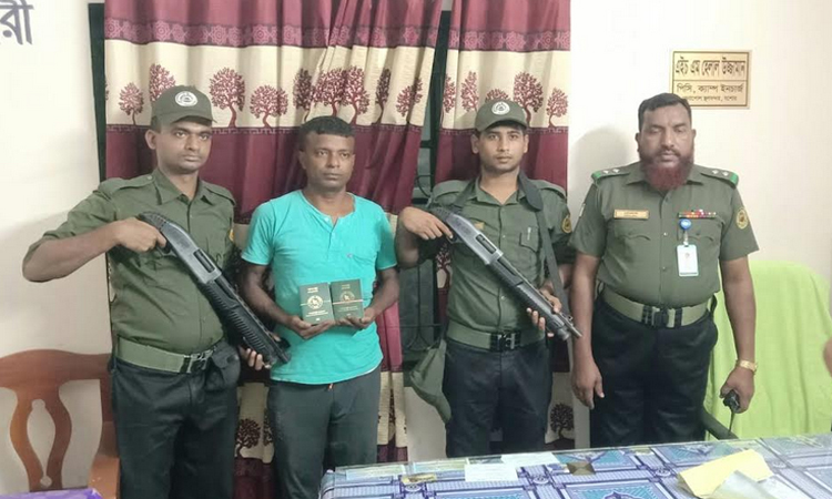 বেনাপোলে ২০টি বাংলাদেশি পাসপোর্টসহ ভারতীয় ট্রাক ড্রাইভার আটক