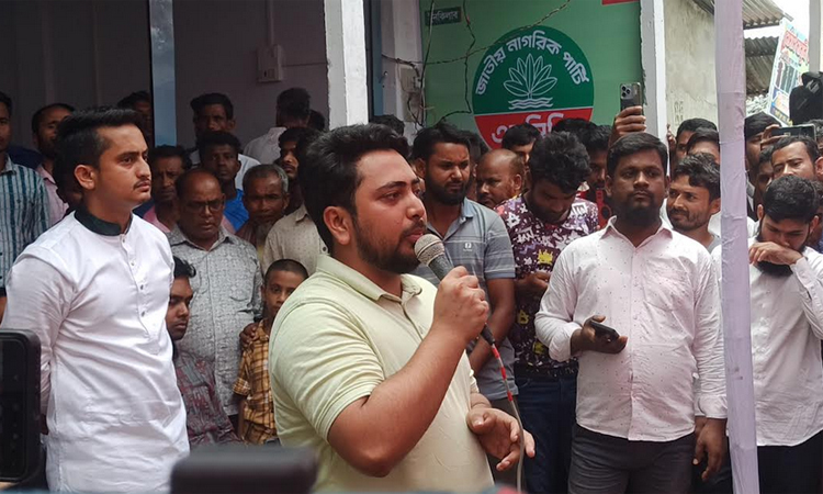 বিগত দিনে সনাতন ধর্মালম্বী ভাইবোনেরা অনেক নির্যাতিত হয়েছে, বিচার পায়নি : নাহিদ ইসলাম