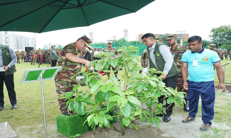 সেনাবাহিনীর বৃক্ষরোপণ অভিযানের উদ্বোধন সেনাবাহিনী প্রধানের