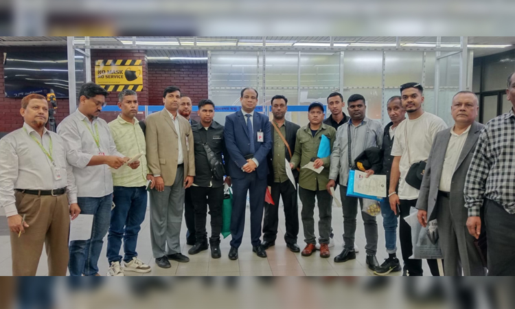 ইরান থেকে দ্বিতীয় দফায় দেশে ফিরলেন ৩২ নাগরিক 