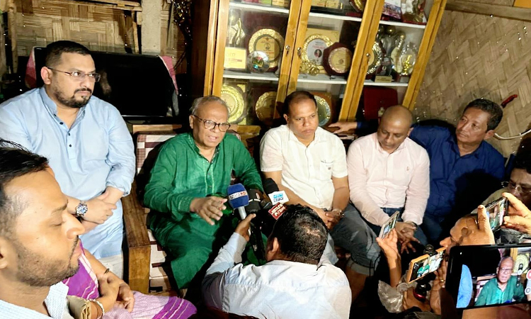 বিএনপি সবসময়ই ঋতুপর্ণার পরিবারের পাশে থাকবে : রুহুল কবির রিজভী