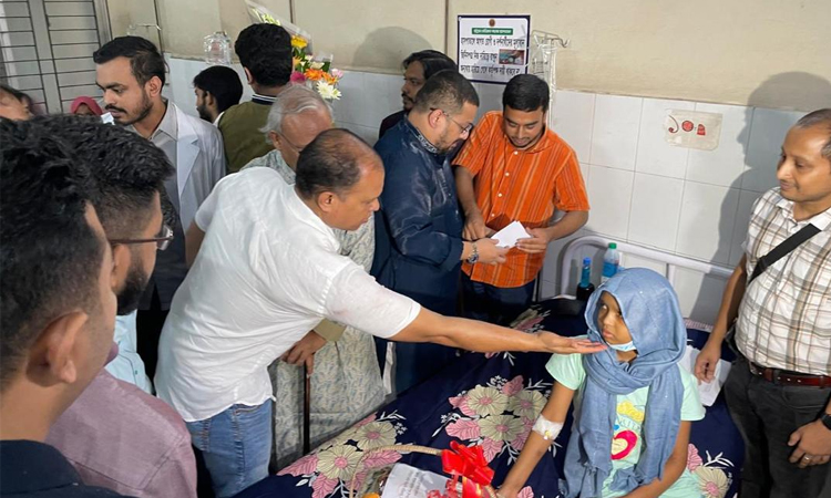 ব্লাড ক্যান্সারে আক্রান্ত শিশু ফাহিমা’র চিকিৎসার দায়িত্ব নিলেন তারেক রহমান