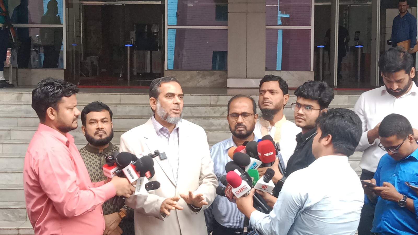 ডিএমপি’র সঙ্গে জামায়াতের মতবিনিময়