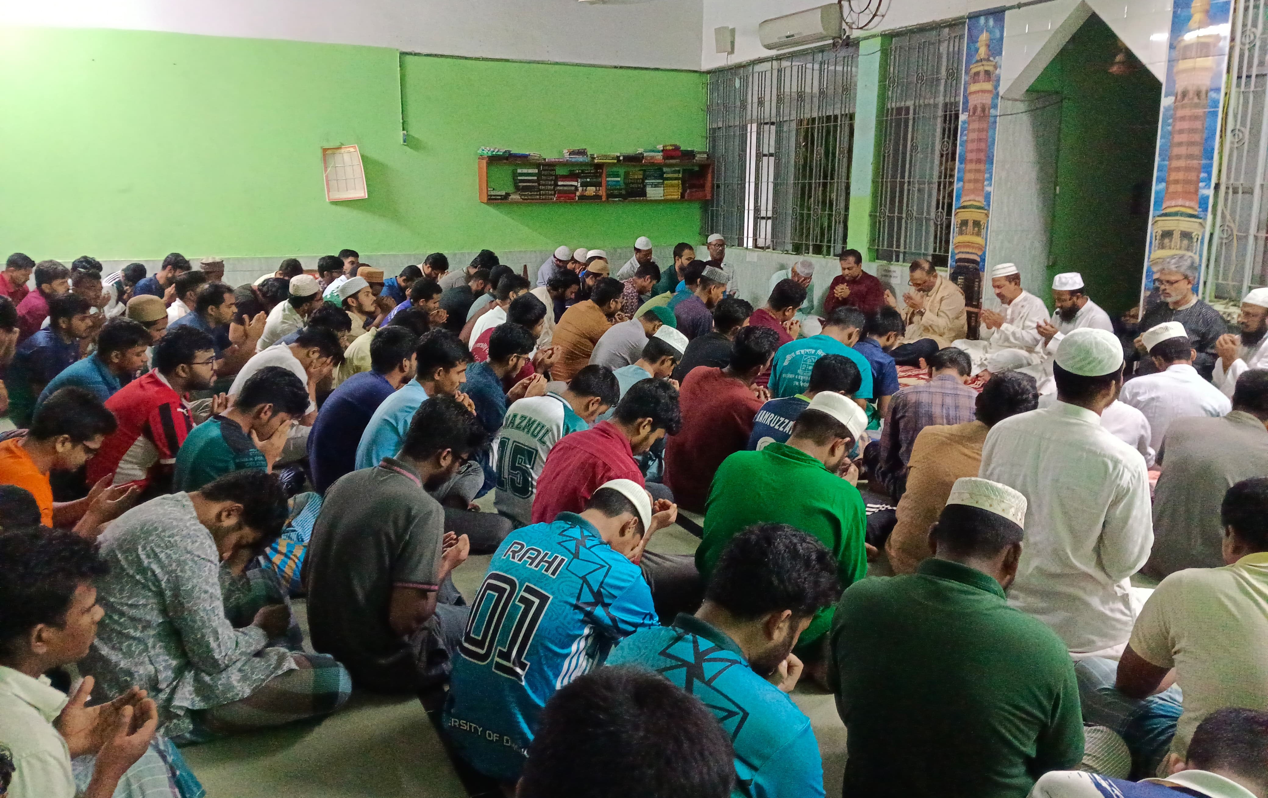 ঢাবি’র শিক্ষার্থী আহসান খানের রুহের মাগফেরাত কামনায় দোয়া অনুষ্ঠিত