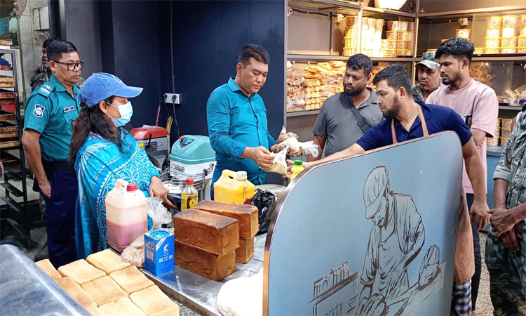 চসিক অভিযানে তিন প্রতিষ্ঠানকে ৬০ হাজার টাকা জরিমানা