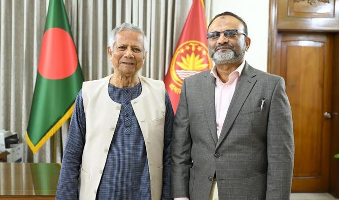 প্রধান উপদেষ্টার সঙ্গে ঢাবি উপাচার্যের সাক্ষাৎ