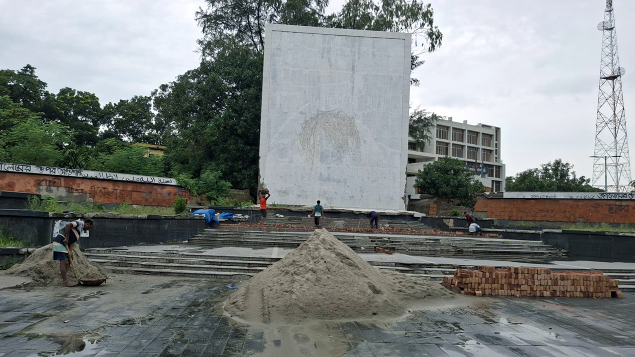 রাজশাহীতে নির্মাণ হচ্ছে ‘জুলাই শহীদ স্মৃতিস্তম্ভ’