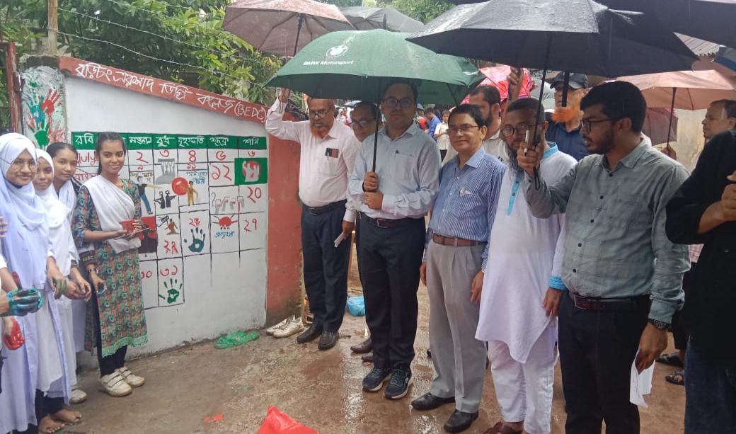 কুমিল্লায় ২৪-এর শহীদদের স্মরণে গ্রাফিতি ও চিত্রাঙ্কন প্রতিযোগিতা