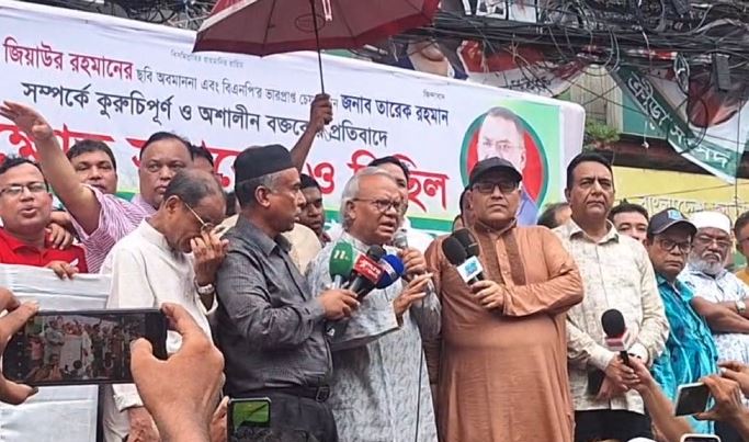 নির্বাচন নিয়ে গভীর ষড়যন্ত্র চলছে : রিজভী