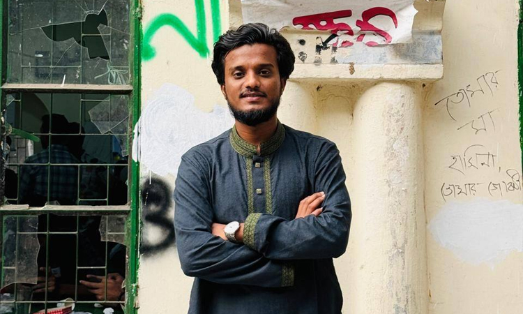 রায়েরবাগের একটি নির্জন স্থান থেকে বাটন ফোনে সাংবাদিকদের কাছে নয় দফা দাবির বার্তা পাঠাই: আব্দুল কাদের 