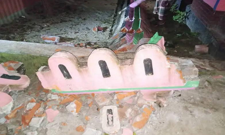 কুড়িগ্রামে মসজিদের রেলিং ভেঙে মুসল্লির মৃত্যু