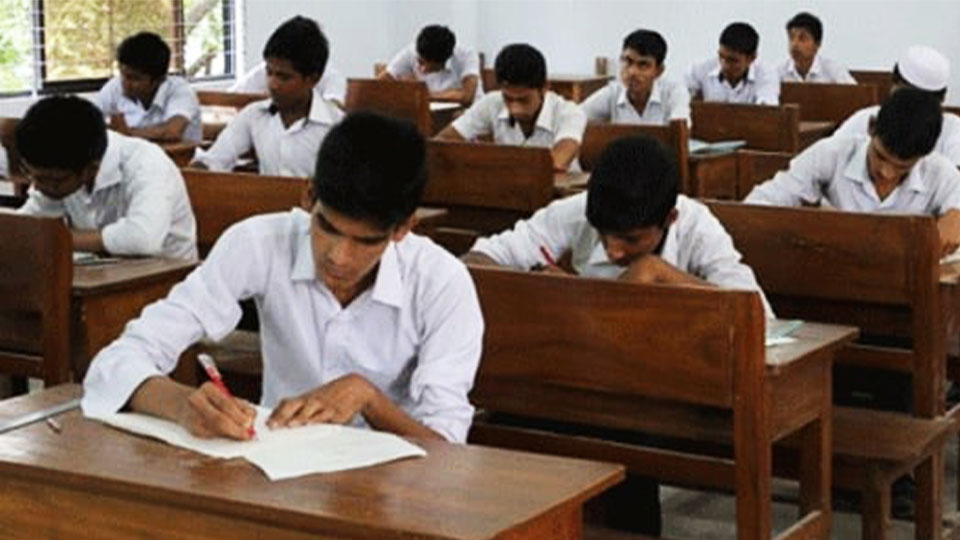 আজকের এইচএসসি ও সমমানের সকল পরীক্ষা স্থগিত