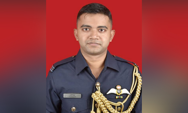 বৈমানিক তৌকিরের মৃত্যুতে কৃষ্ণচন্দ্রপুর গ্রামে শোকের ছায়া