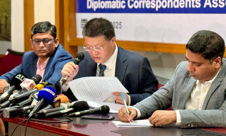 চীনা কমিউনিস্ট পার্টি বাংলাদেশের রাজনৈতিক দলগুলোর সঙ্গে সম্পর্ক জোরদার করতে চায় : রাষ্ট্রদূত