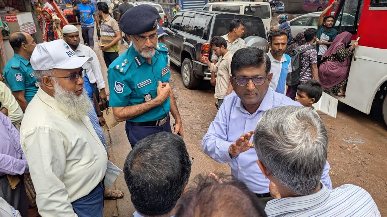 বিআরটি ও ঢাকা আশুলিয়া এলিভেটেড এক্সপ্রেসওয়ে প্রকল্প পরিদর্শনে আব্দুল হাফিজ