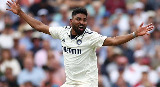 সিরাজ-কৃষ্ণার বোলিংয়ে লড়াইয়ে ফিরল ভারত