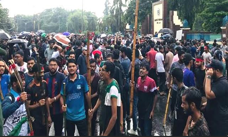 ছাত্রজনতার নজিরবিহীন বিক্ষোভে উত্তাল ছিল রাজশাহী