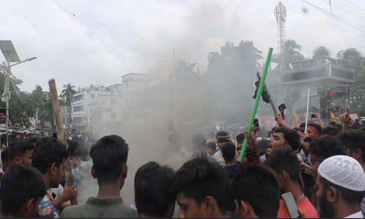 ছাত্রলীগকে পরাজিত করে ছাত্রজনতার জয়