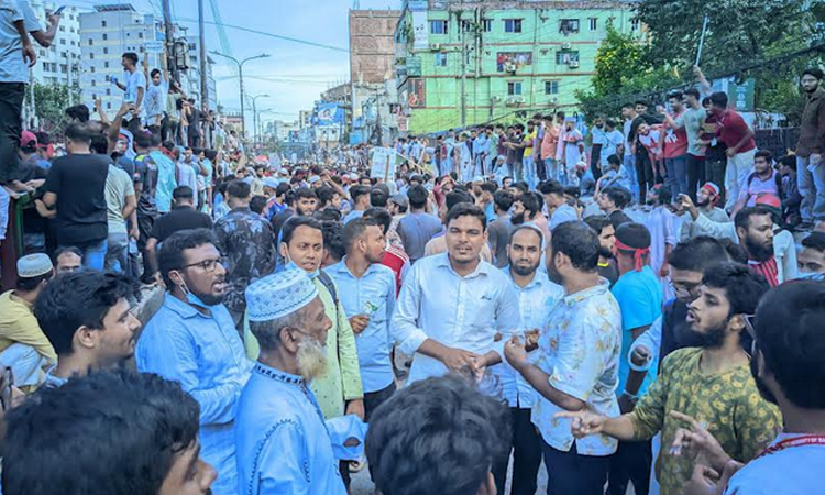 গাজীপুরে একদফা দাবিতে রাস্তায় নেমে শহীদ হন তোফাজ্জল হোসেন